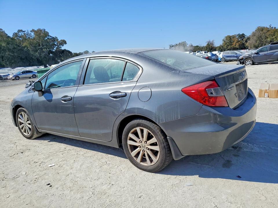 Photo 2 from auction – 2012 HONDA CIVIC with VIN 2HGFB2F94CH307033