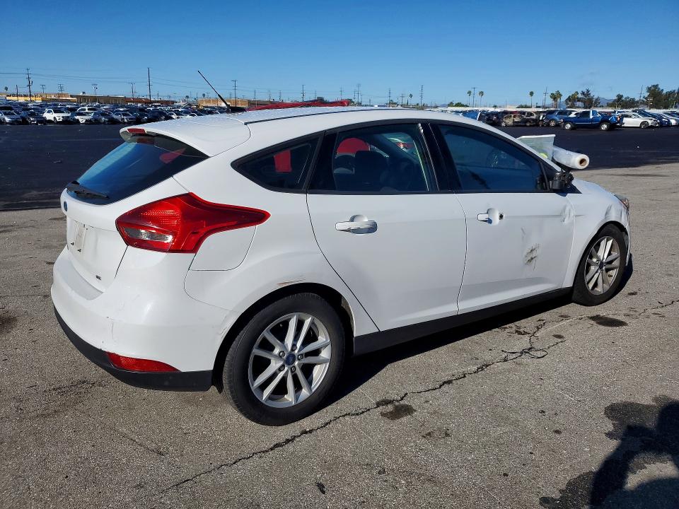 صورة رقم 3 من المزاد - 2018 FORD FOCUS SE مع VIN 1FADP3K21JL237230