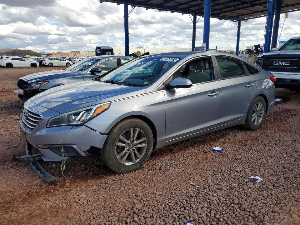 HYUNDAI SONATA SE 2016 with VIN 5NPE24AF3GH373248 - Photo from auction