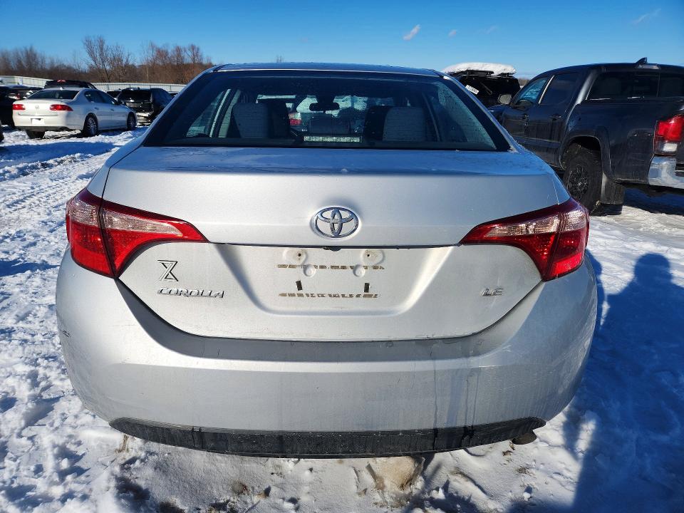 Photo 6 from auction – 2018 TOYOTA COROLLA with VIN 2T1BURHE6JC121110