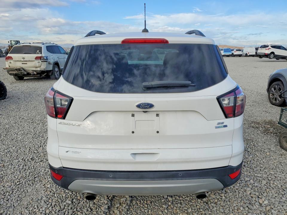 Photo 6 from auction – 2017 FORD ESCAPE with VIN 1FMCU9GD8HUB61887