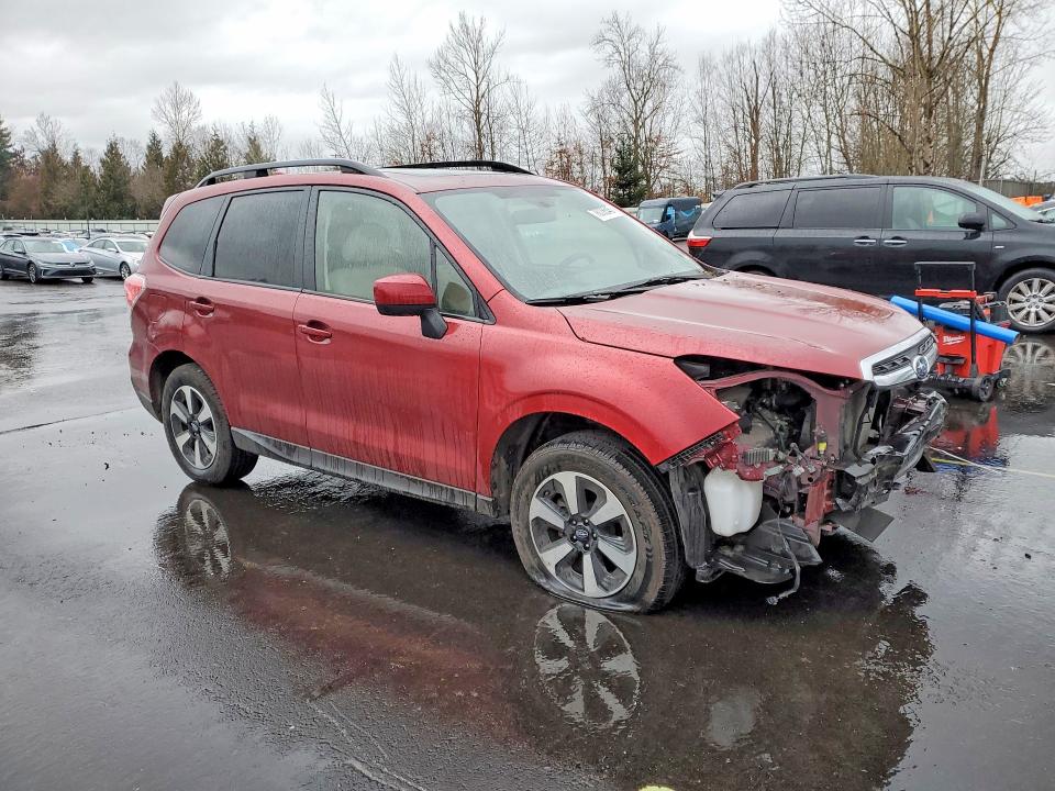 Photo 4 from auction – 2017 SUBARU FORESTER with VIN JF2SJAGC4HH513472