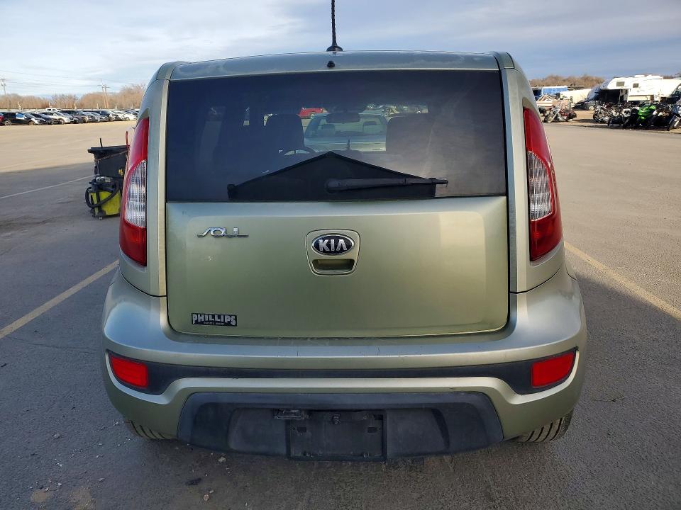 Photo 6 from auction – 2013 KIA SOUL with VIN KNDJT2A57D7631438