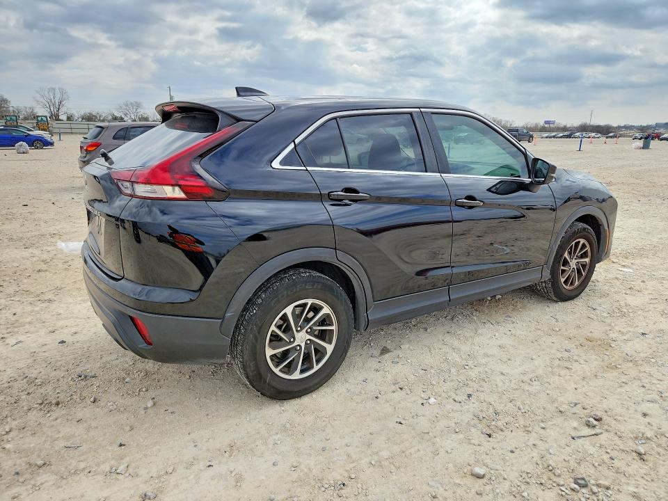 Photo 3 from auction – 2022 MITSUBISHI ECLIPSE CROSS with VIN JA4ASUAA0NZ001952