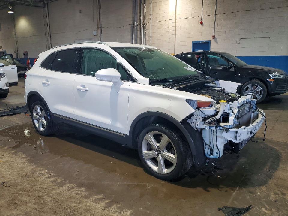 Photo 4 from auction – 2017 LINCOLN MKC PREMIE with VIN 5LMCJ1D97HUL54278