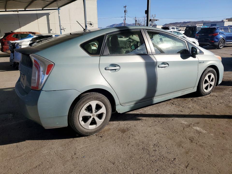 Photo 3 from auction – 2012 TOYOTA PRIUS with VIN JTDKN3DU0C1534199