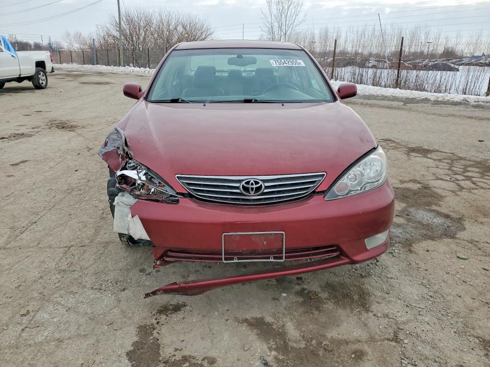 Photo 5 from auction – 2005 TOYOTA CAMRY with VIN 4T1BE30K75U022151