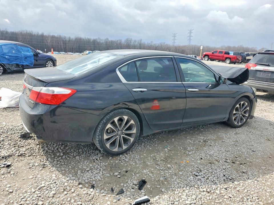 Photo 3 from auction – 2015 HONDA ACCORD with VIN 1HGCR2F50FA209437