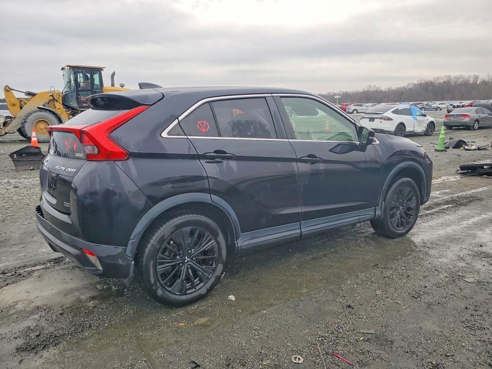 Photo 3 from auction – 2018 MITSUBISHI ECLIPSE CR with VIN JA4AT4AA7JZ068636