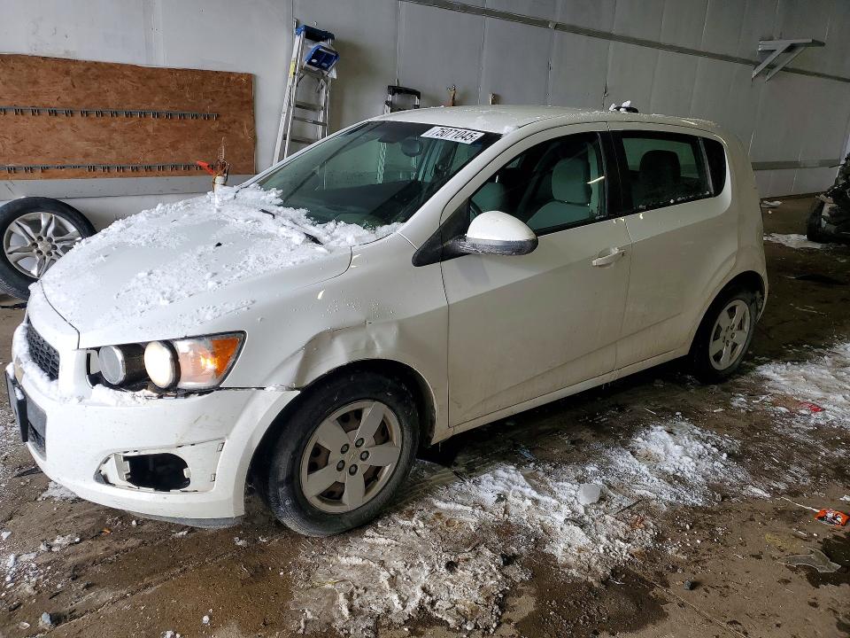 CHEVROLET SONIC LS 2016 with VIN 1G1JA6SH2G4126878 - Photo from auction