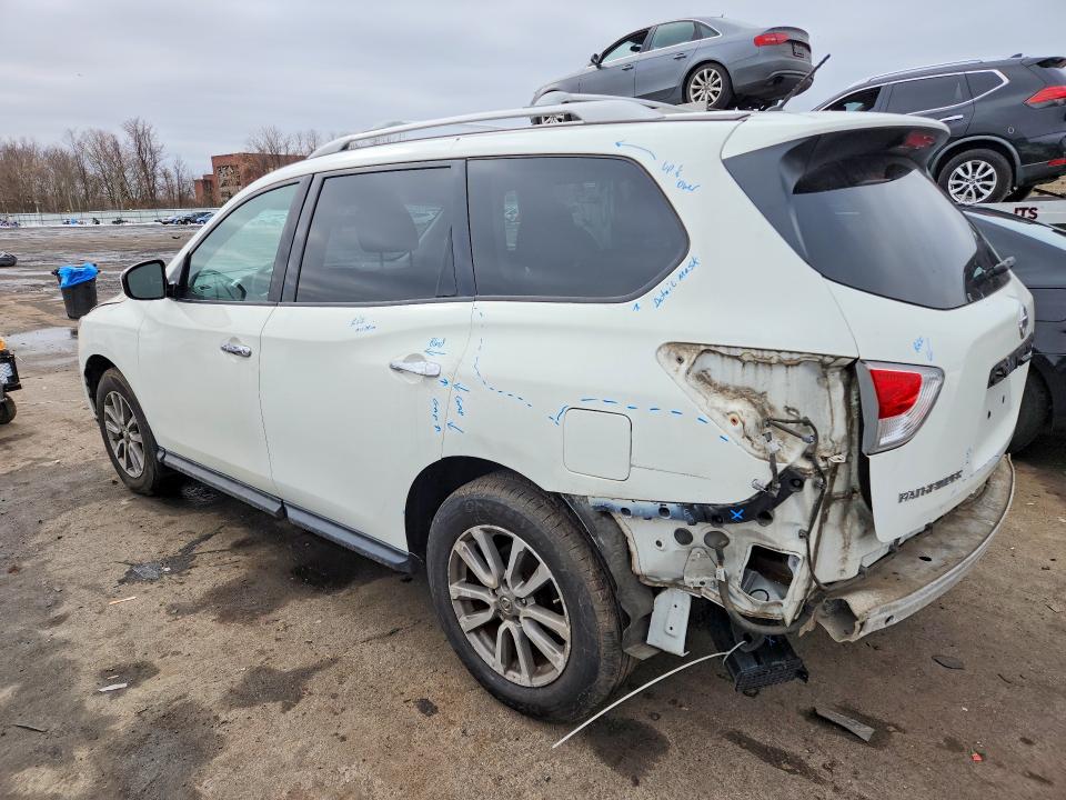 Photo 2 from auction – 2015 NISSAN PATHFINDER with VIN 5N1AR2MM2FC646310