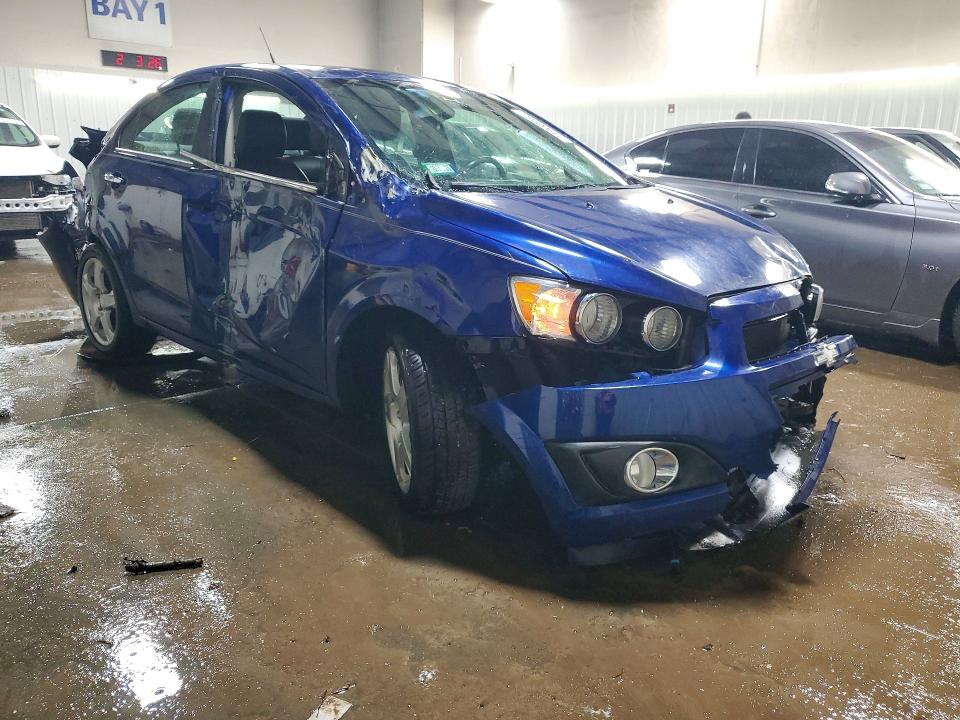 Photo 4 from auction – 2014 CHEVROLET SONIC with VIN 1G1JE5SB4E4189889