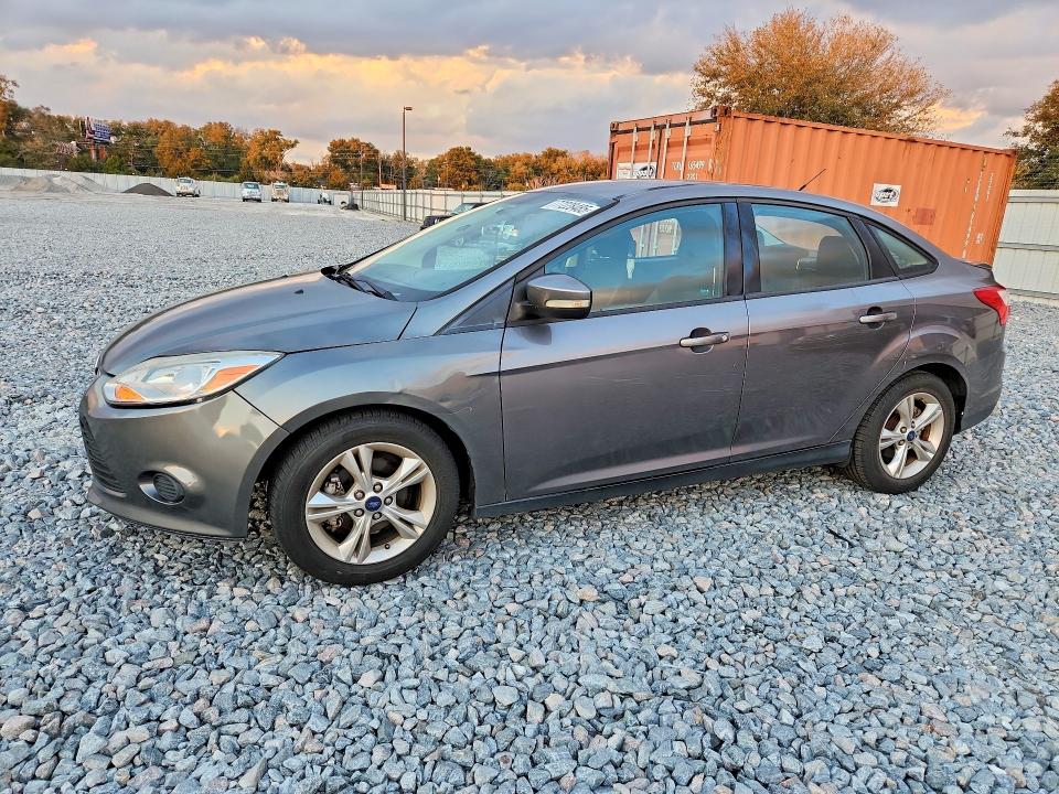 FORD FOCUS 2013 with VIN 1FADP3F27DL217868 - Photo from auction