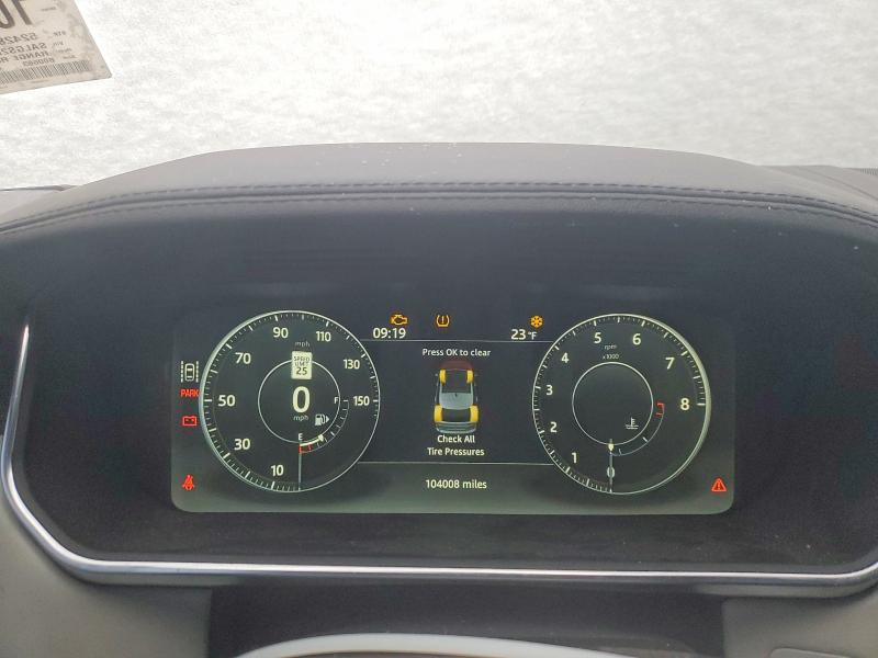 Photo 9 from auction – 2017 LAND ROVER RANGE ROVE with VIN SALGS2FV6HA369452