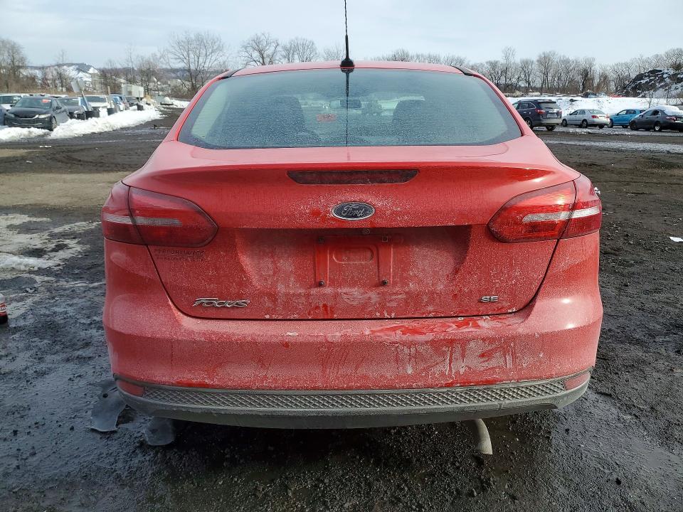 Photo 6 from auction – 2015 FORD FOCUS with VIN 1FADP3F20FL307852