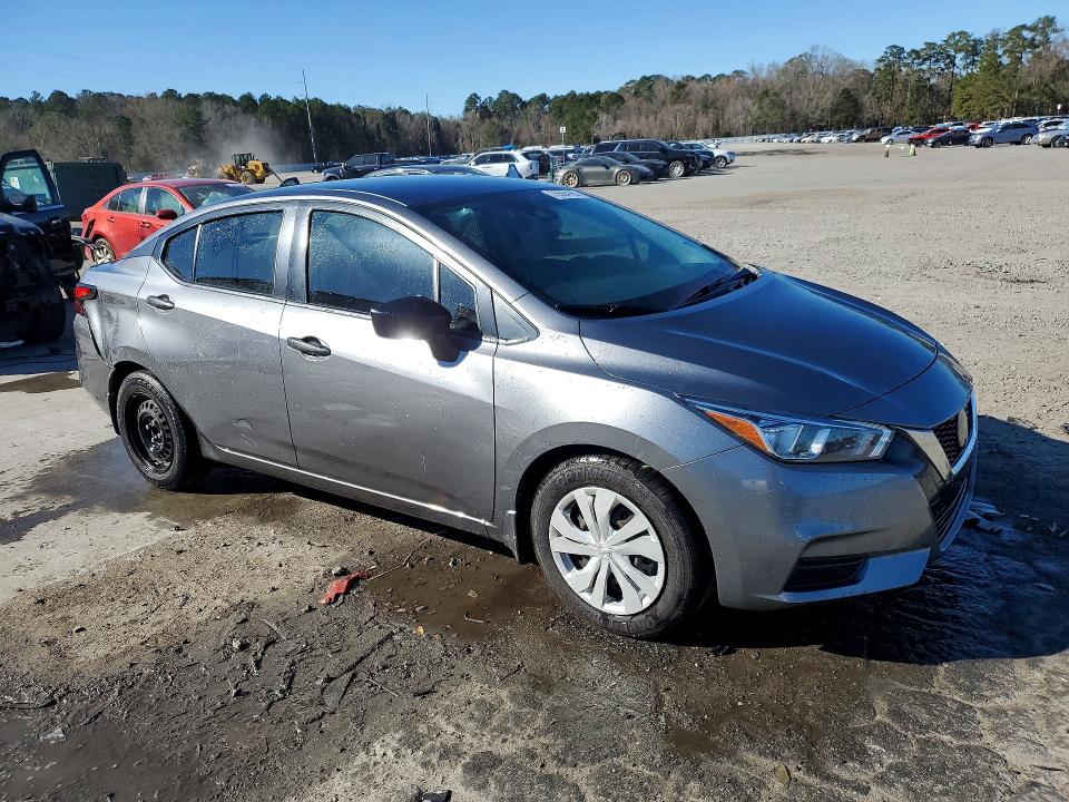 Photo 4 from auction – 2021 NISSAN VERSA with VIN 3N1CN8DV0ML810064
