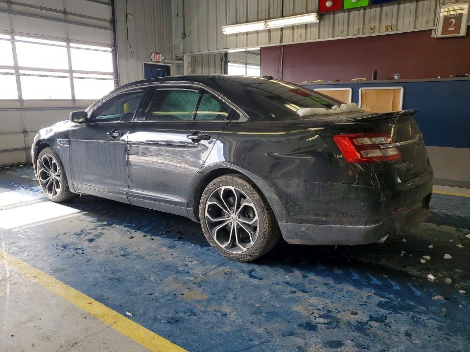 Снимка 2 от търг – 2013 FORD TAURUS SHO с VIN 1FAHP2KT6DG172165
