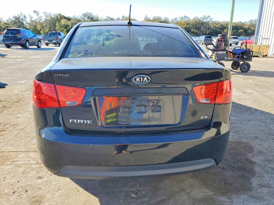 Photo 6 from auction – 2012 KIA FORTE EX with VIN KNAFU4A22C5562797
