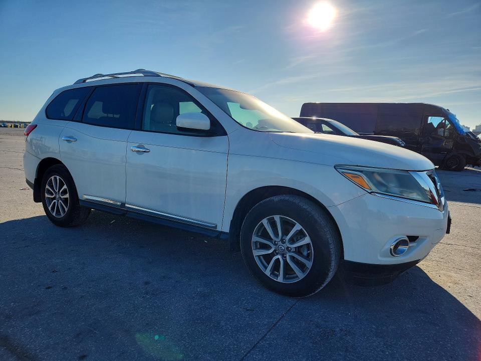 Photo 4 from auction – 2013 NISSAN PATHFINDER with VIN 5N1AR2MN2DC625690