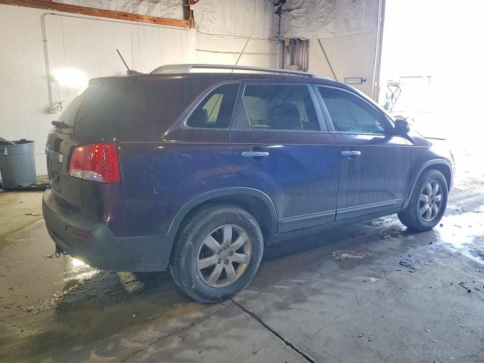 Zdjęcie 3 z aukcji – 2012 KIA SORENTO z VIN 5XYKT3A68CG223485