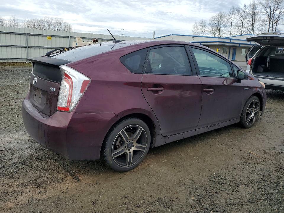 Photo 3 from auction – 2013 TOYOTA PRIUS with VIN JTDKN3DU3D5591037