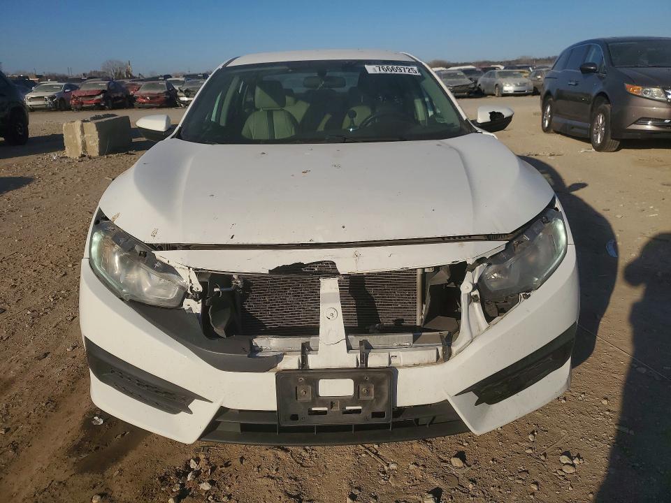 Фото 5 с аукциона – 2017 HONDA CIVIC с VIN 19XFC2F52HE032614
