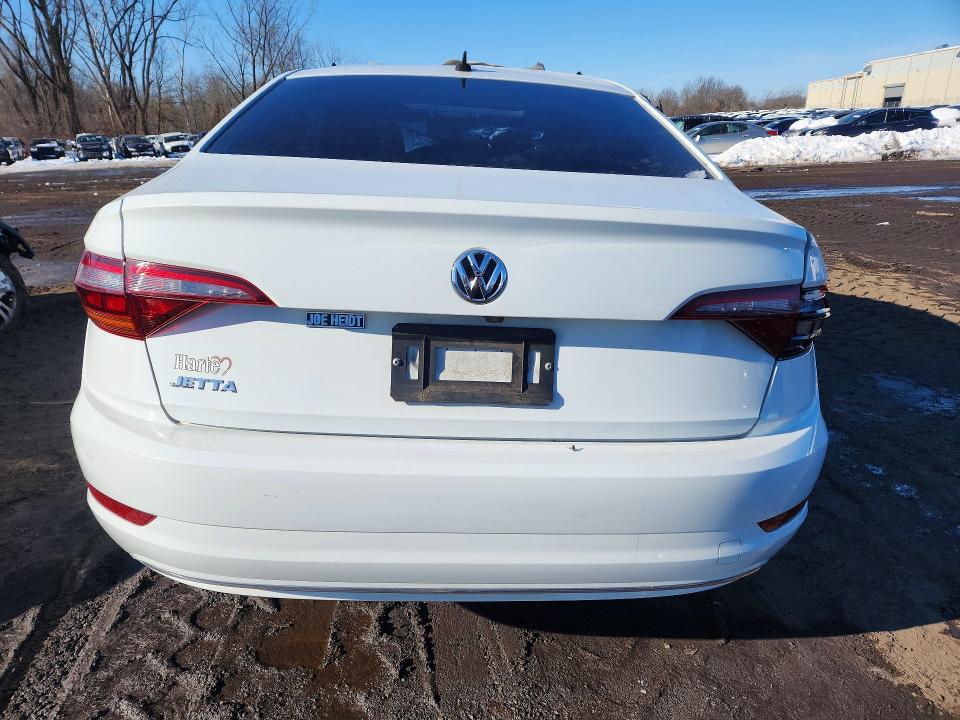 Photo 6 from auction – 2019 VOLKSWAGEN JETTA with VIN 3VWC57BUXKM133353