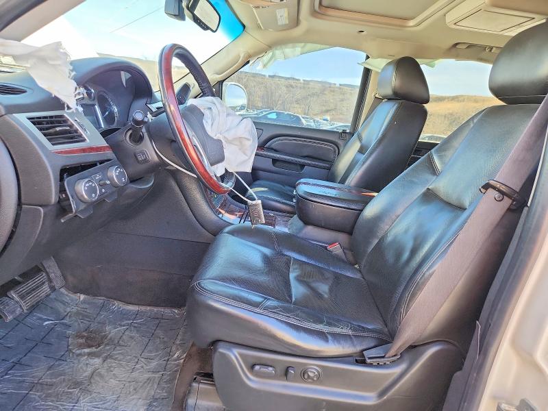 Photo 7 from auction – 2010 CADILLAC ESCALADE with VIN 1GYUKEEJ0AR244393