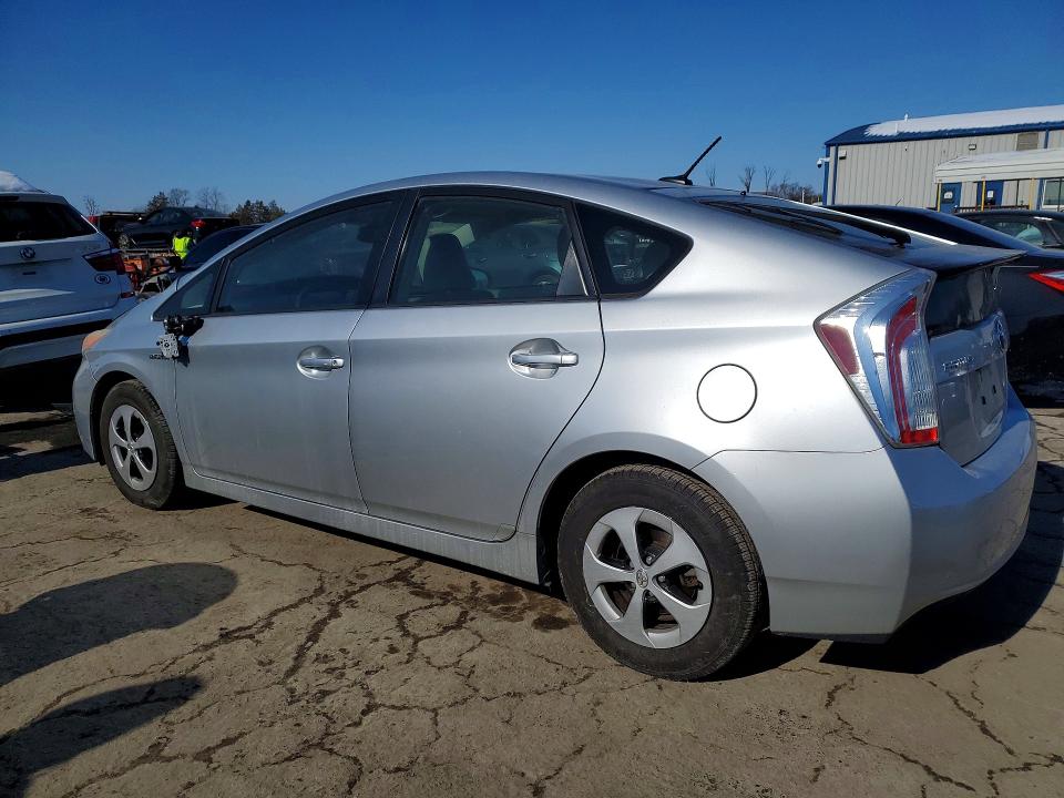صورة رقم 2 من المزاد - 2012 TOYOTA PRIUS مع VIN JTDKN3DU6C5384642