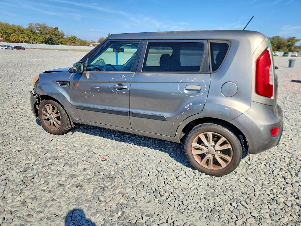 Photo 2 from auction – 2012 KIA SOUL + with VIN KNDJT2A6XC7380633