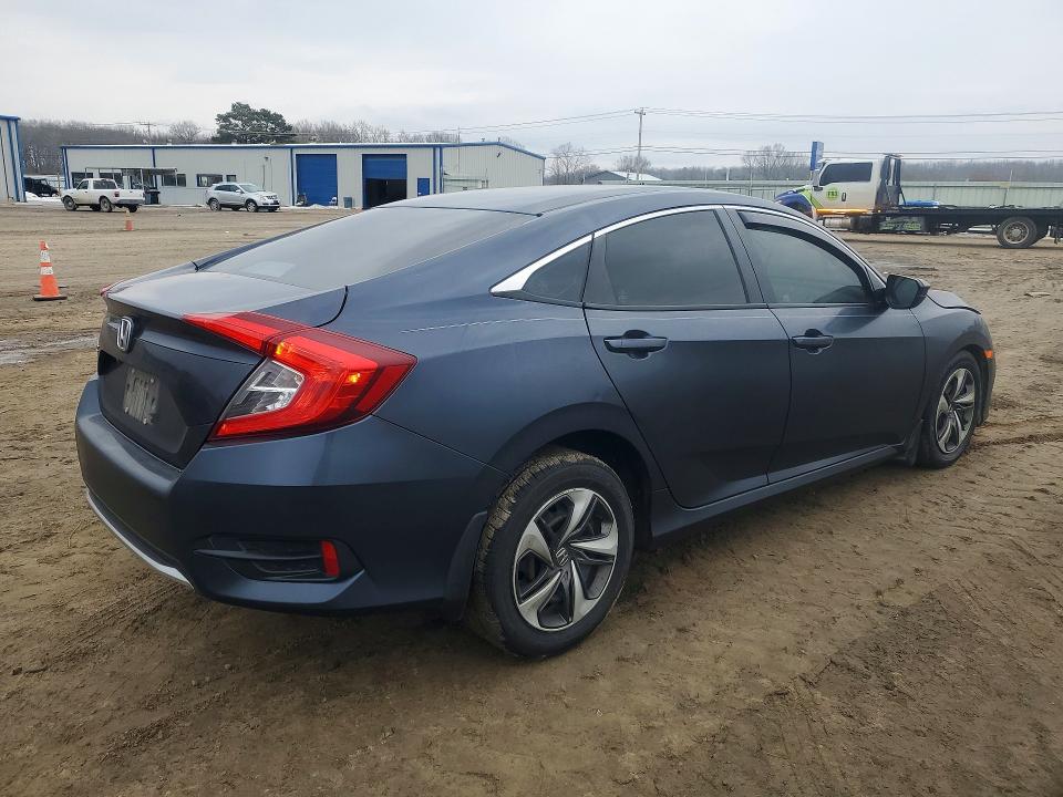 Photo 3 from auction – 2019 HONDA CIVIC with VIN 19XFC2F69KE038314