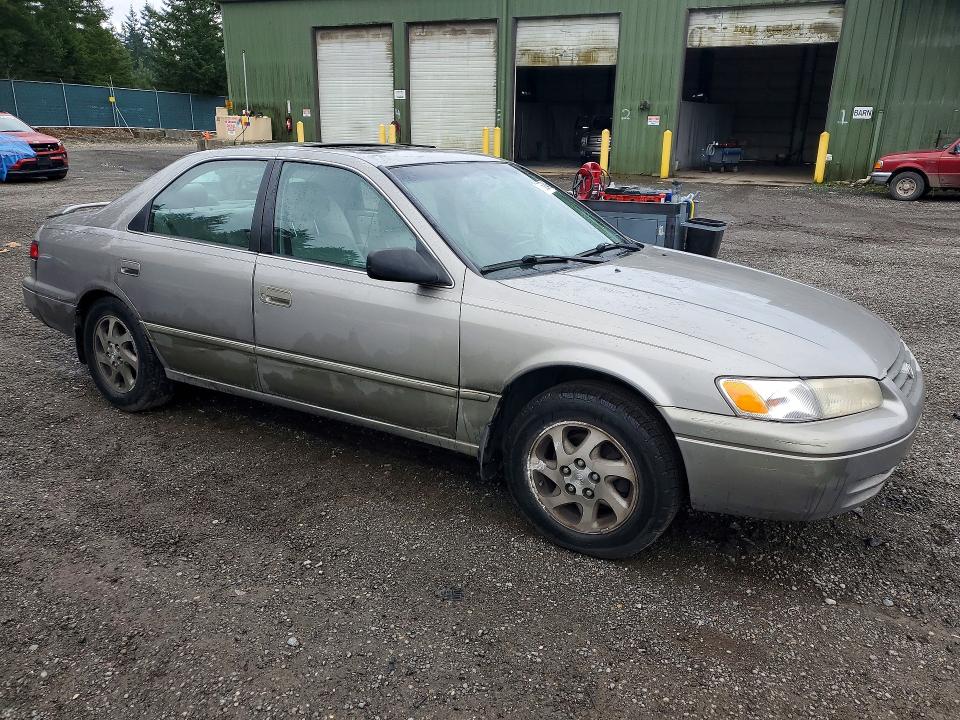 Photo 4 from auction – 1998 TOYOTA CAMRY with VIN JT2BF22KXW0107656