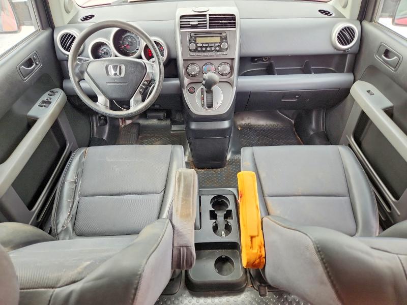 Photo 8 from auction – 2005 HONDA ELEMENT with VIN 5J6YH18645L014347