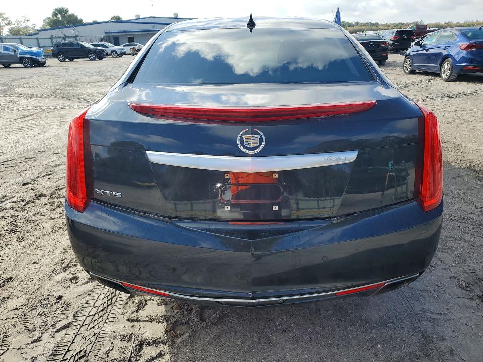 Photo 6 from auction – 2014 CADILLAC XTS with VIN 2G61P5S35E9147872