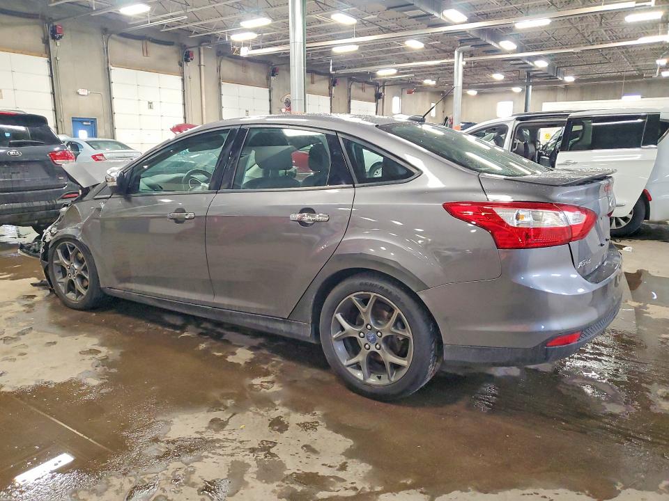 Photo 2 from auction – 2013 FORD FOCUS with VIN 1FADP3F28DL221752