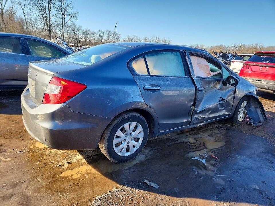 Photo 3 from auction – 2012 HONDA CIVIC with VIN 19XFB2F5XCE356177