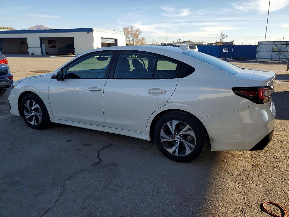 Photo 2 from auction – 2025 SUBARU LEGACY PRE with VIN 4S3BWAD64S3027618