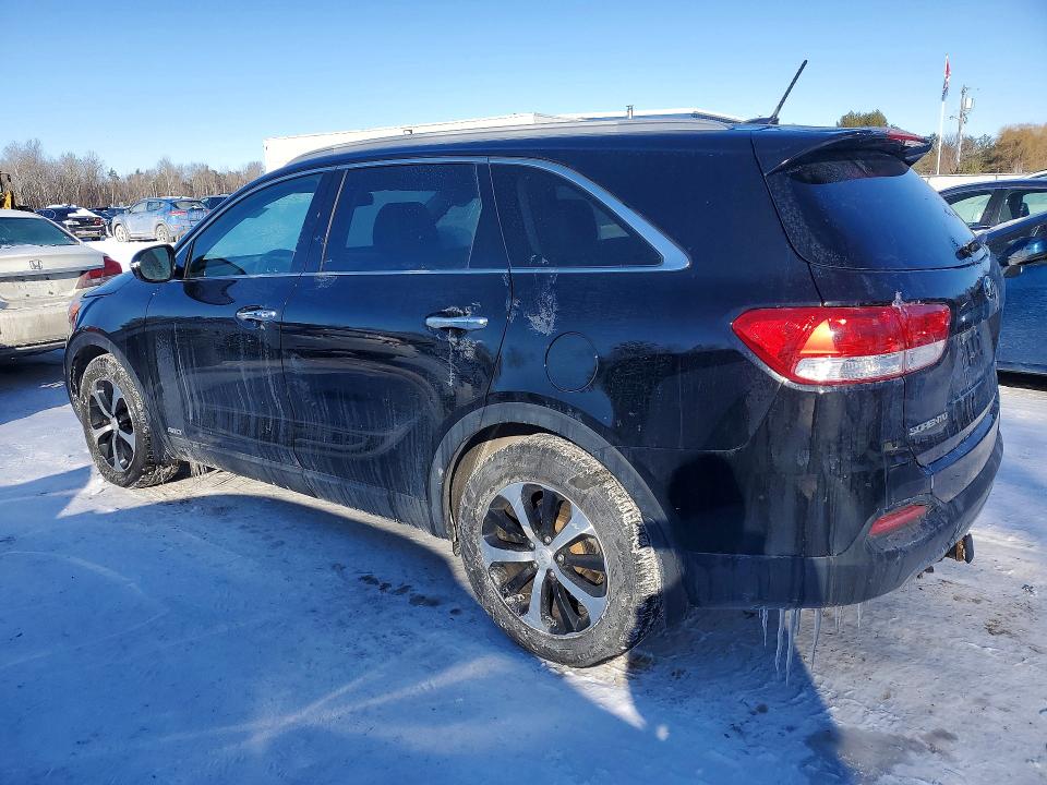 Photo 2 from auction – 2016 KIA SORENTO EX with VIN 5XYPHDA56GG152605