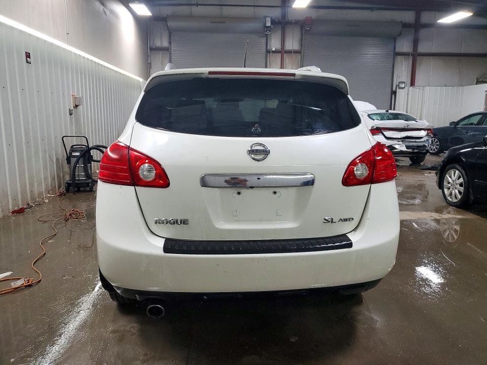 Photo 6 from auction – 2012 NISSAN ROGUE S with VIN JN8AS5MV4CW414860