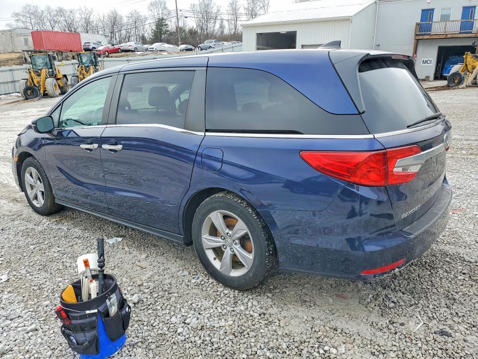 Photo 2 from auction – 2019 HONDA ODYSSEY with VIN 5FNRL6H76KB136608