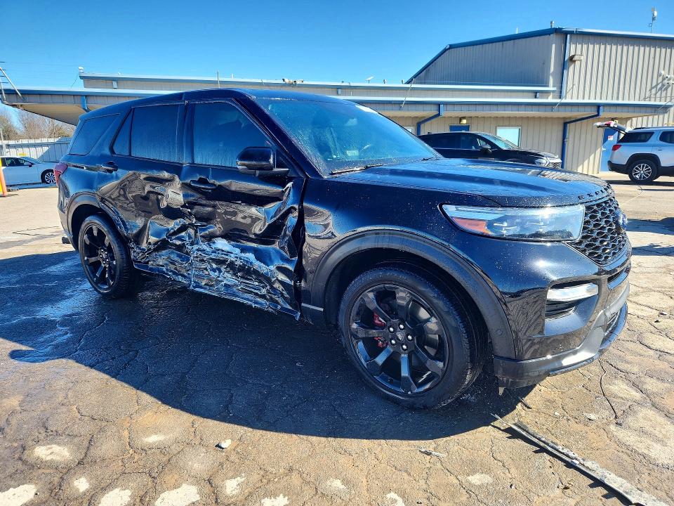 Foto 4 de la subasta – 2022 FORD EXPLORER S con VIN 1FM5K7GC8NGA28616