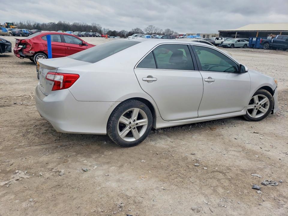 Photo 3 from auction – 2012 TOYOTA CAMRY with VIN 4T1BF1FK6CU594799