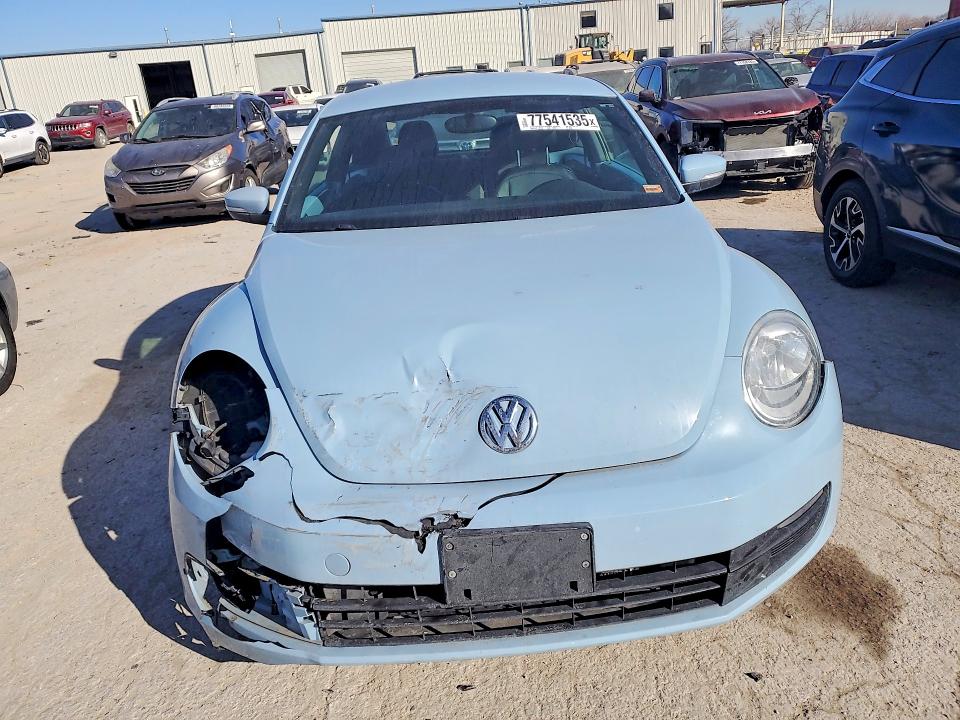 Photo 5 from auction – 2012 VOLKSWAGEN BEETLE with VIN 3VWJP7AT6CM605950