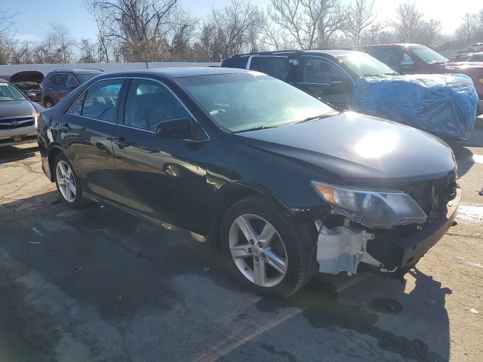 Zdjęcie 4 z aukcji – 2012 TOYOTA CAMRY z VIN 4T1BF1FK6CU035074