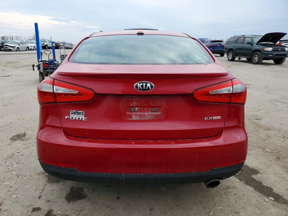 Photo 6 from auction – 2016 KIA FORTE with VIN KNAFZ4A82G5571916