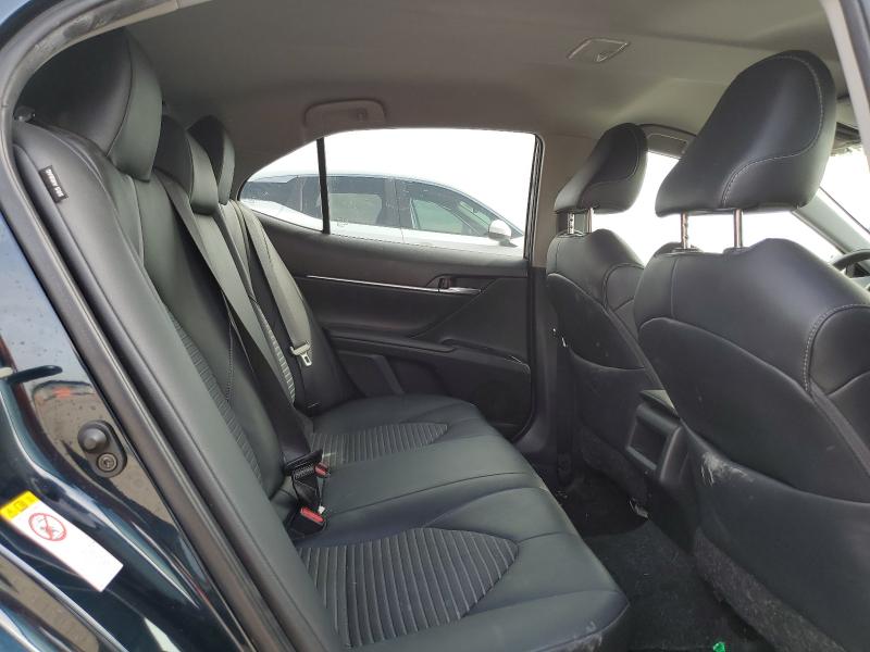 Photo 10 from auction – 2018 TOYOTA CAMRY with VIN 4T1B11HK4JU615643