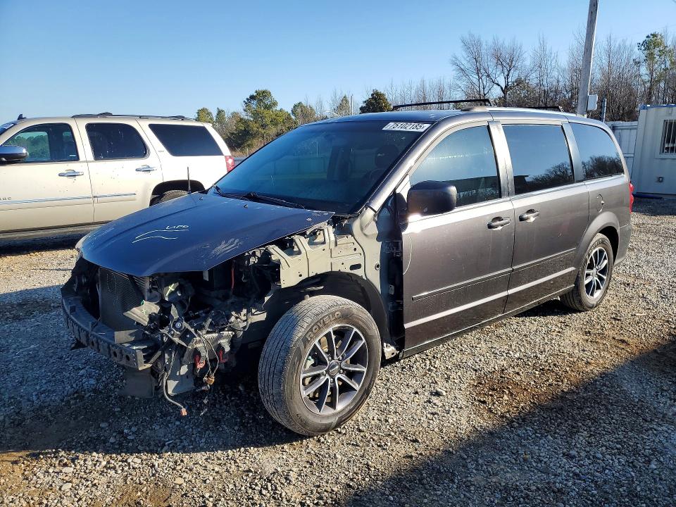 DODGE GRAND CARA 2017 with VIN 2C4RDGCG7HR711077 - Photo from auction