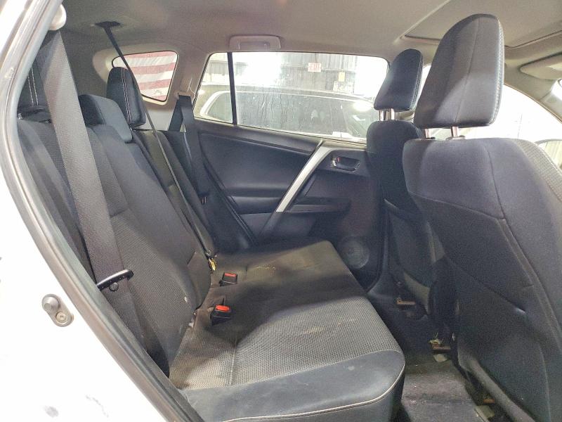 Photo 11 from auction – 2016 TOYOTA RAV4 with VIN 2T3WFREVXGW277410