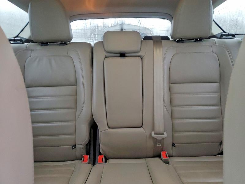 صورة رقم 10 من المزاد - 2017 FORD ESCAPE مع VIN 1FMCU0J94HUB31415