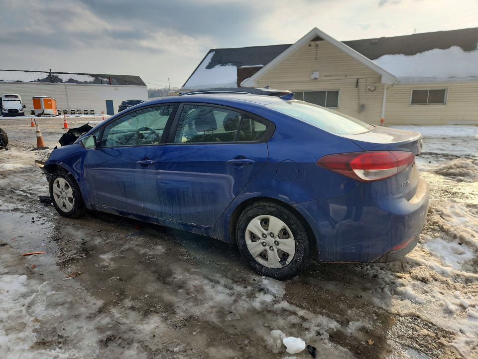 Photo 2 from auction – 2017 KIA FORTE LX with VIN 3KPFK4A72HE122398